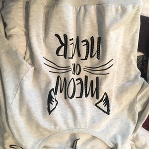 H&M grey sweatshirt